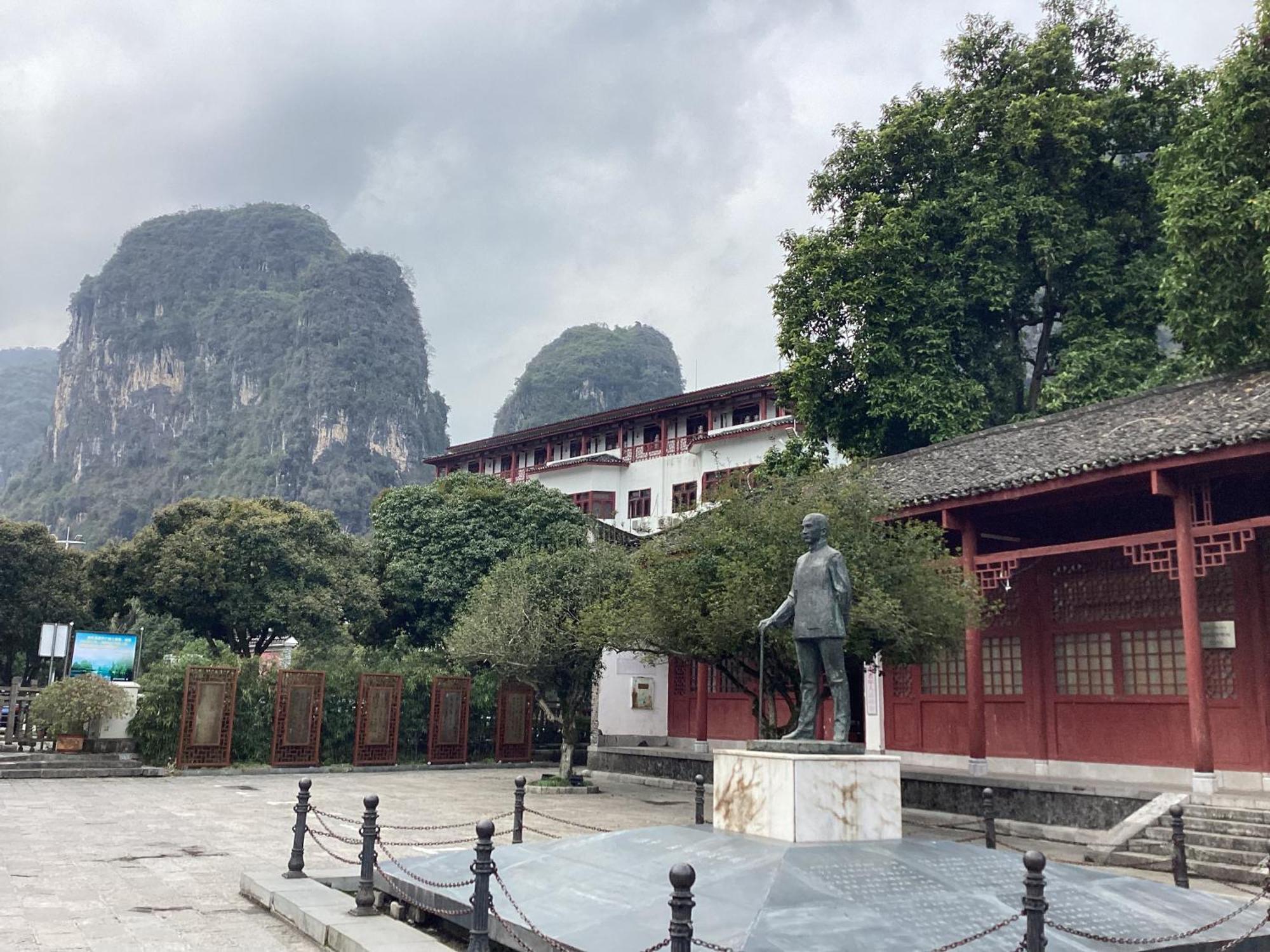 Lazzy Inn Yangshuo Buitenkant foto