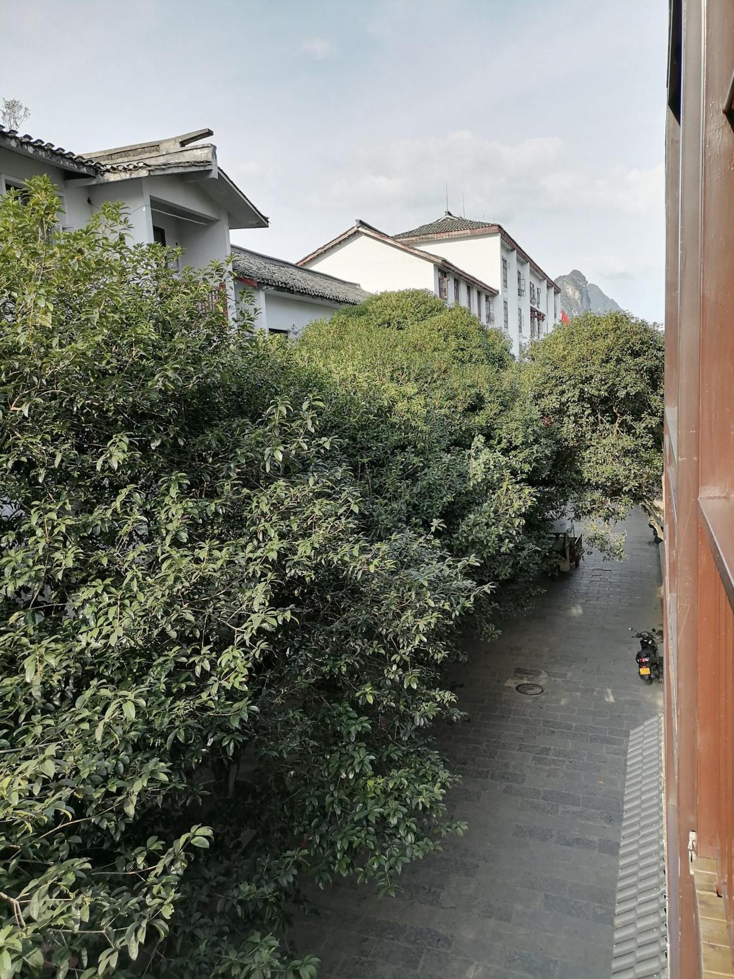 Lazzy Inn Yangshuo Buitenkant foto
