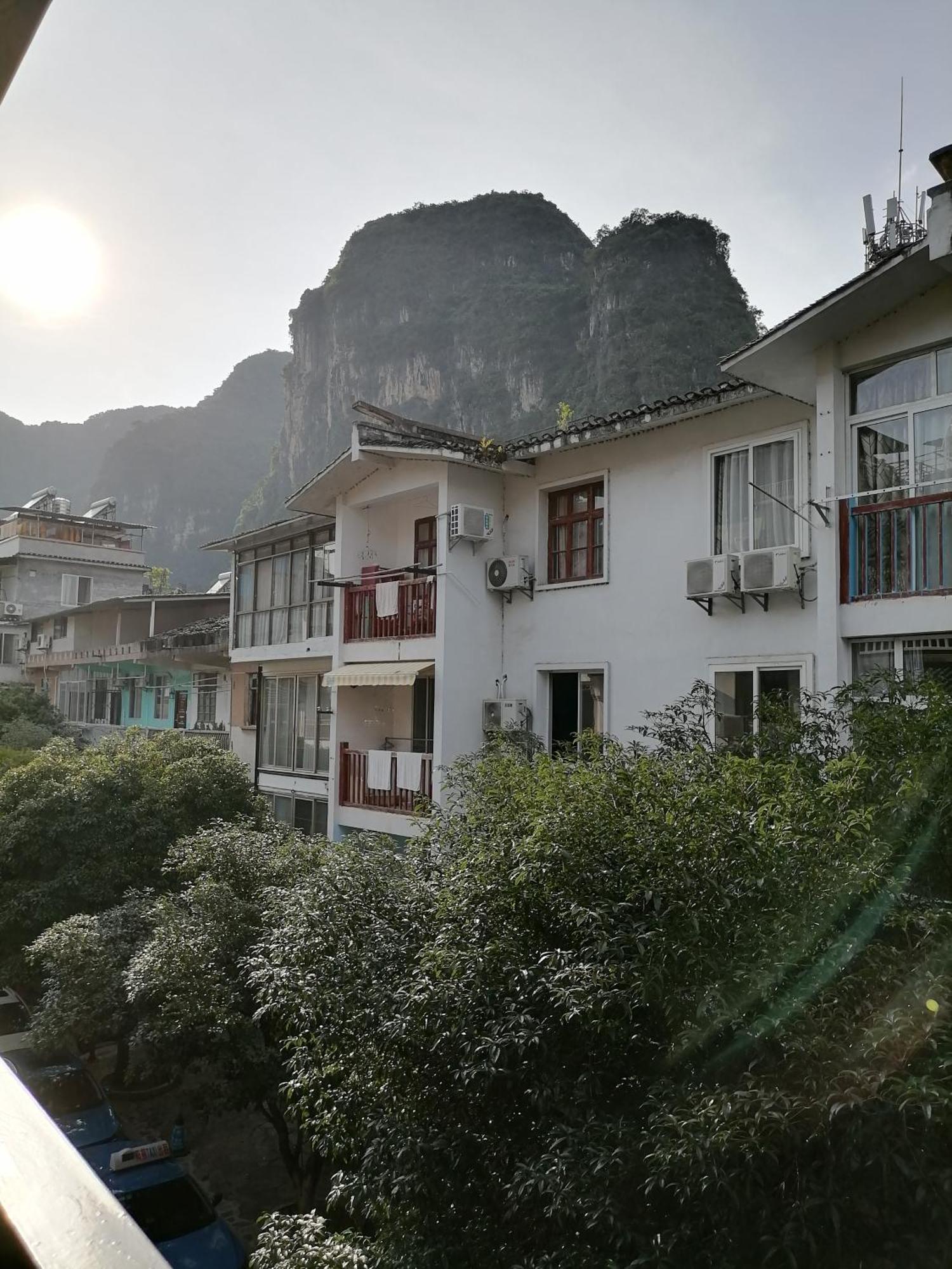 Lazzy Inn Yangshuo Buitenkant foto